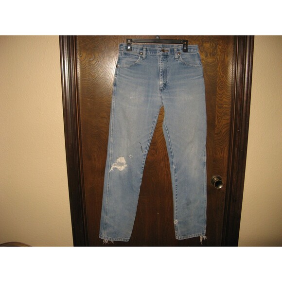 Wrangler Other - Vintage Mens Wrangler Denim Western BOHO Jeans 31 x 34 DISTRESSED DESTROYED LOOK